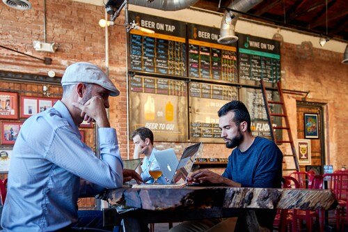 How Small Businesses Can Compete with Enterprise-Level Apps